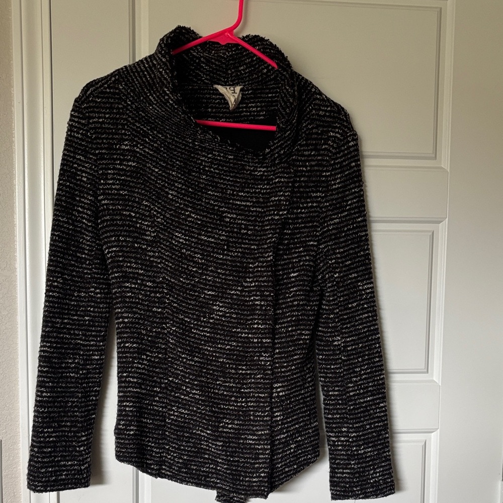 Women's Black and White Sweater Jacket